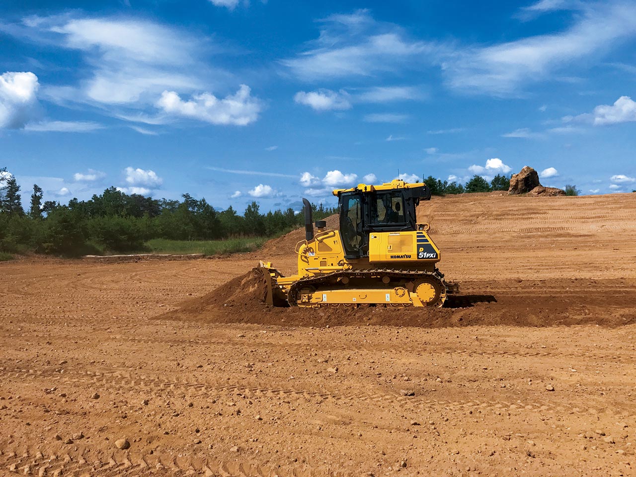 Outstanding blade response for finish grading