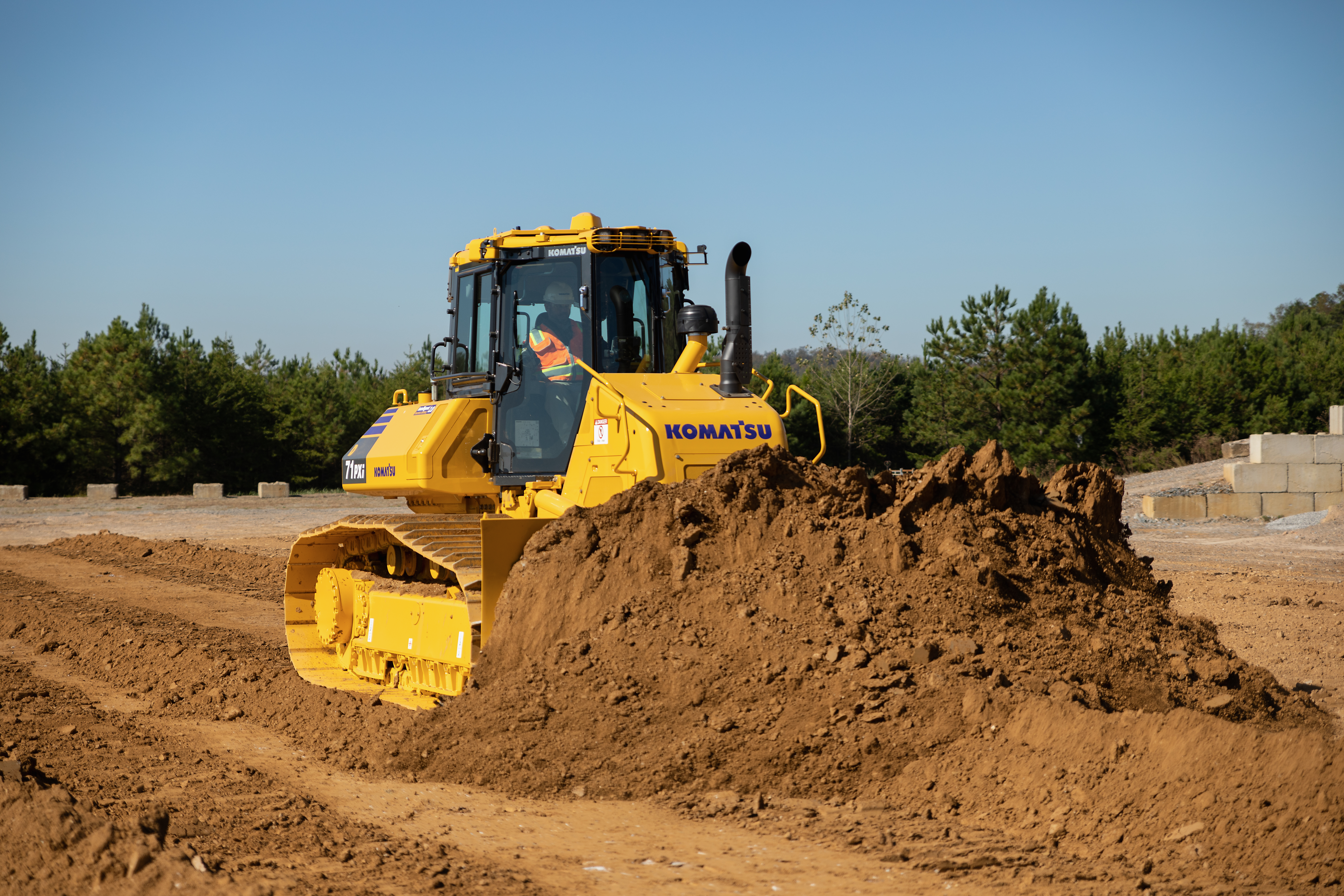 Dozer_D71PXi_literature link_Cartersville GA_Qube_201104_3K1A218_v1.jpg