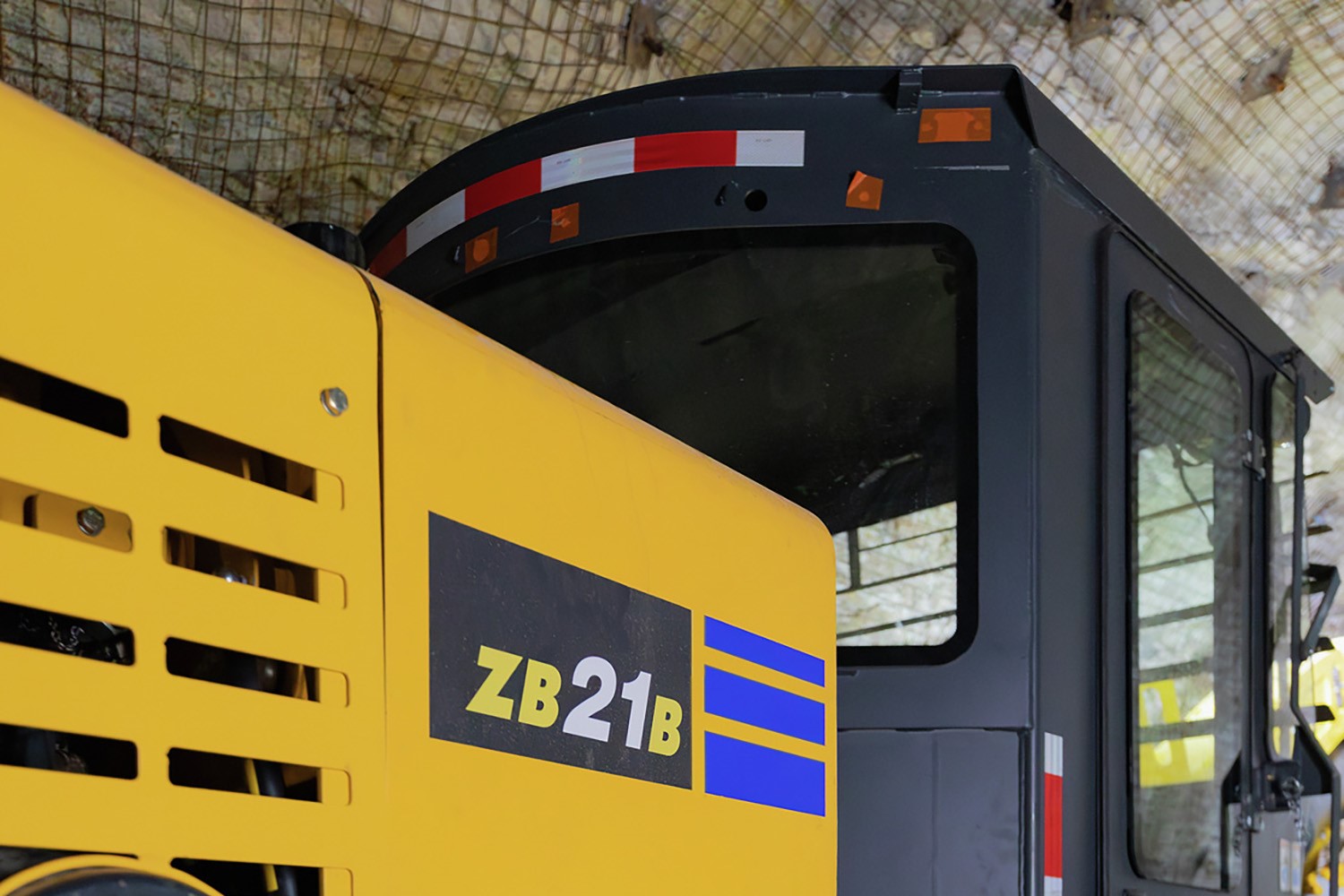 Performance-boosting operator enclosure