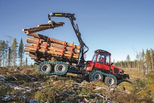 Komatsu 855 forwarder